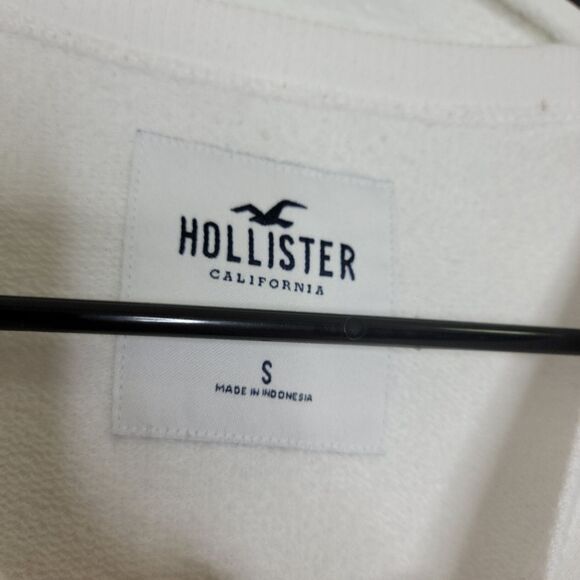 Hollister Size S White Embroidered Butterfly Crew Neckline Cropped Sweatshirt - Picture 4 of 7